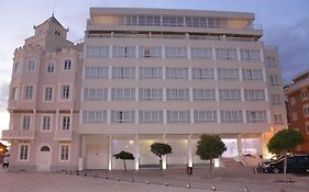 Costa De Prata Hotel  3*